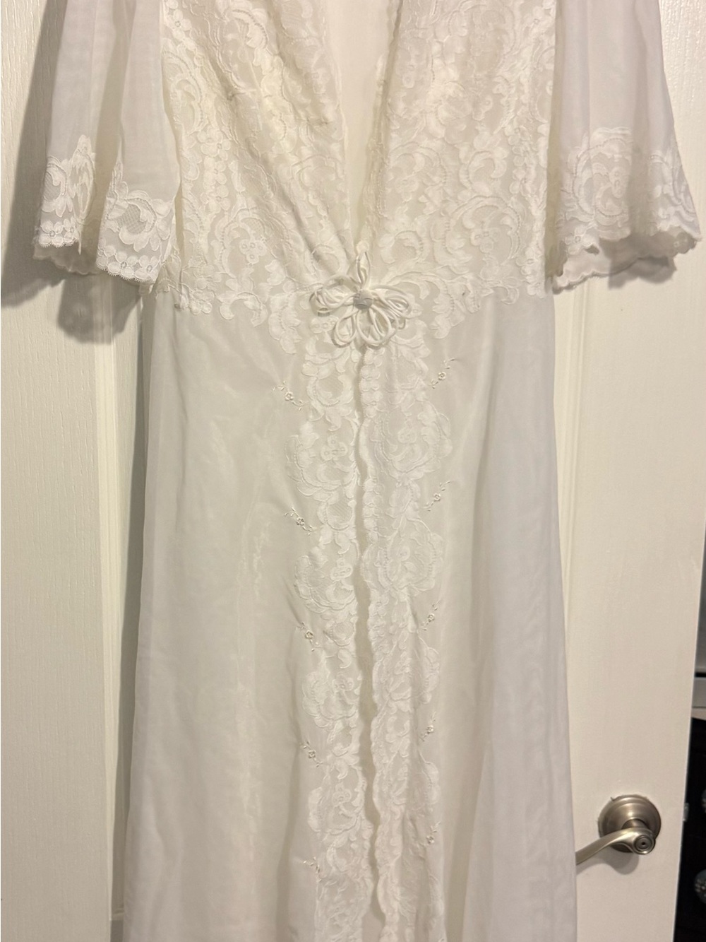 Italian Elegant White Lace Trim Women's Sheer Robe